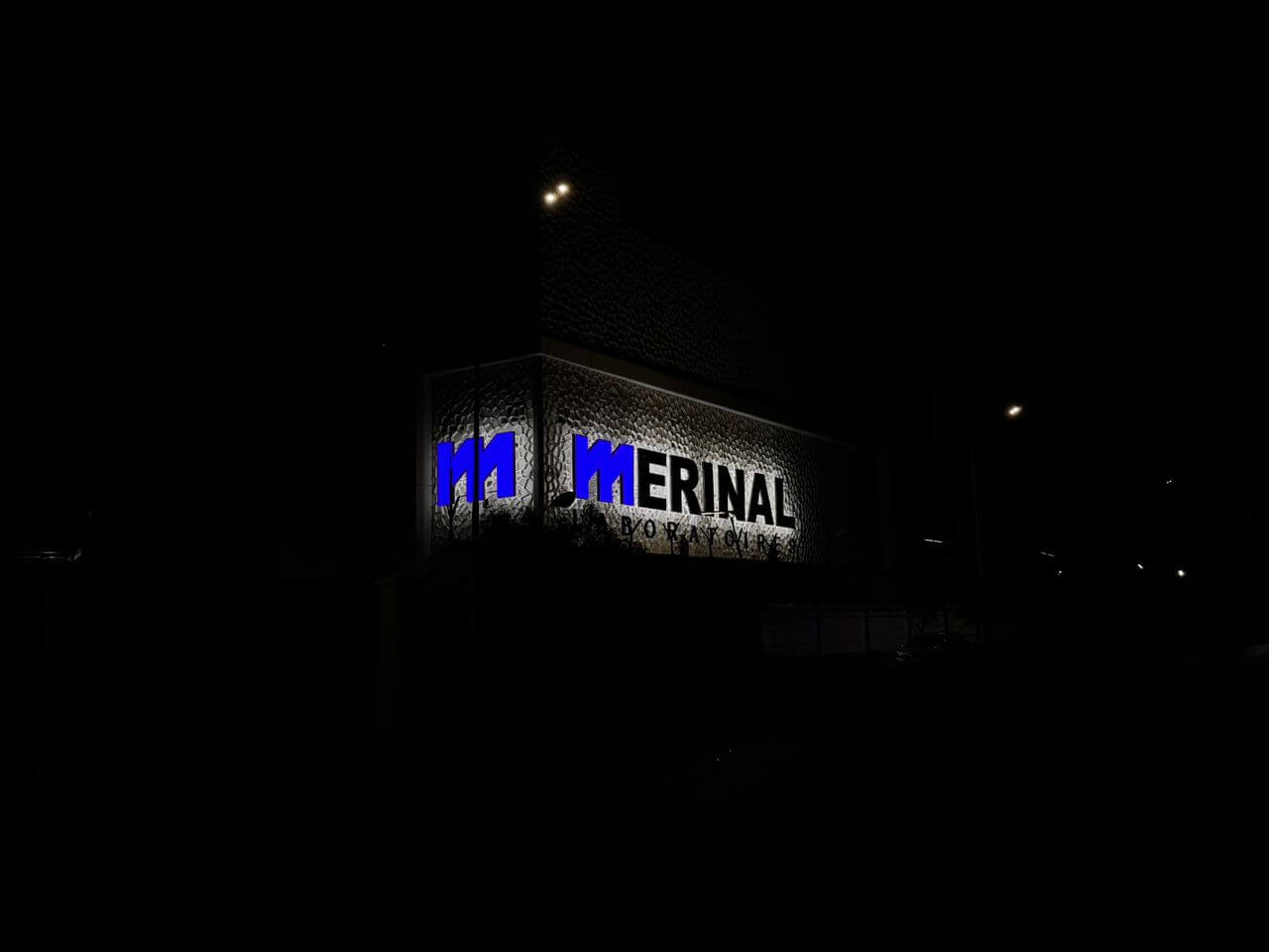 Merinal - directional signage B